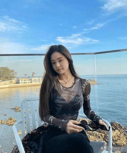韩国女网红金命,从网络红人到时尚偶像的蜕变之路